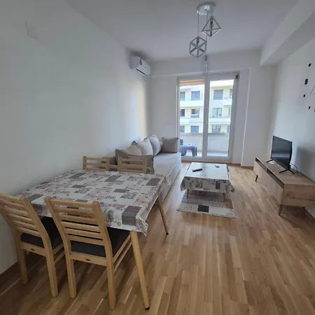 Apartment Golden 25 *